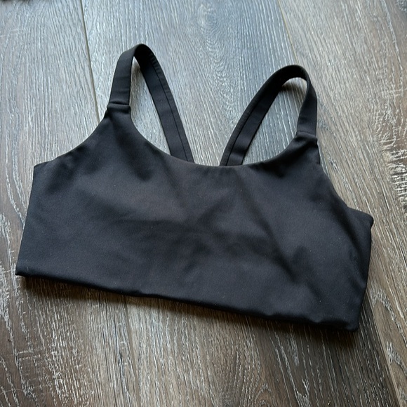 Girlfriend Collective Lou V-Back Sports Bra - Picture 4 of 4